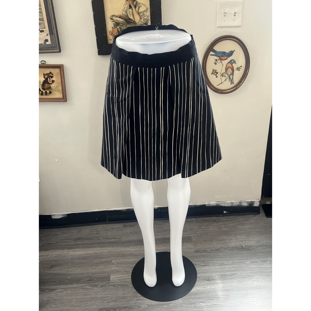 Alice + Olivia Black Cream Pinstripe High-Waist Flared Skater Skirt